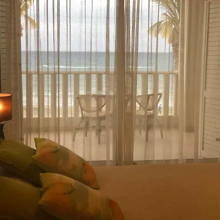 Sunrise Beach Villa *