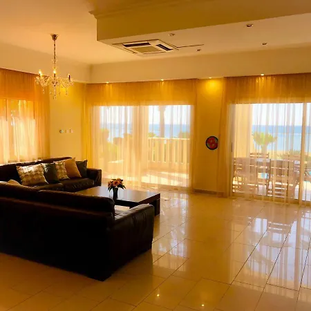Sunrise Beach Villa Larnaca